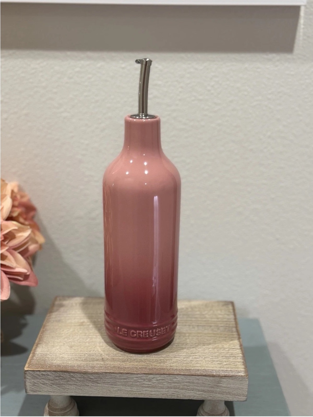 Le Creuset Stoneware Signature Oil
Cruet 600ml- Rose Quartz New
